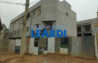 Imagem: A casa em condomínio possui 3 Dormitórios, 3 Banheiros, 2