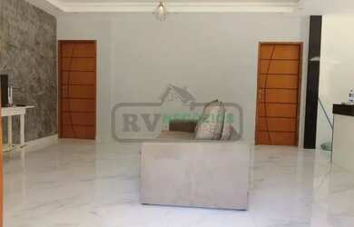 Imagem: A casa em condomínio possui 3 Dormitórios, 1 Banheiro, 2 Vagas