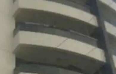 Imagem: O apartamento possui 2 Dormitórios, 3 Banheiros, 2 Vagas na