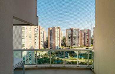 Imagem: O apartamento possui 3 Dormitórios, 5 Banheiros, 3 Vagas na