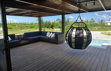 Imagem 8: Casa de condomínio para venda tem 240 metros quadrados com 4 quartos