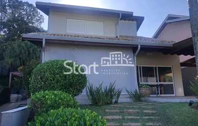 Imagem: A casa em condomínio possui 3 Dormitórios, 5 Banheiros, 4