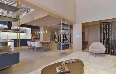 Imagem: O apartamento possui 4 Dormitórios, 5 Banheiros, 5 Vagas na