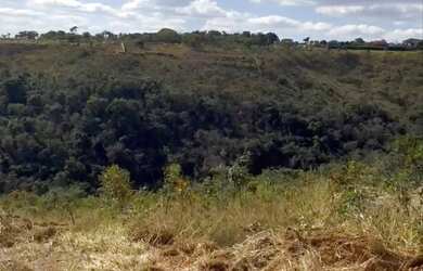 Imagem: O terreno possui 5180m² de Área e está localizado em Vale