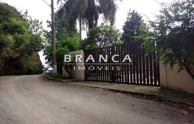 Imagem: A chácara possui 410m² de Área e está localizado em Barueri