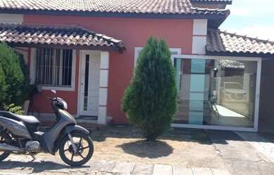 Imagem: A casa em condomínio possui 3 Dormitórios, 2 Banheiros, 2