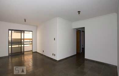 Imagem: O apartamento possui 3 Dormitórios, 2 Banheiros, 1 Vaga na