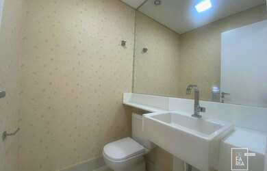 Imagem: O apartamento possui 3 Dormitórios, 5 Banheiros, 3 Vagas na