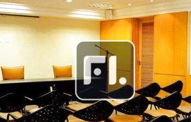 Imagem: O depósito possui 4 Vagas na garagem, 132m² de Área e está