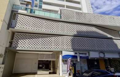 Imagem: O apartamento possui 2 Dormitórios, 2 Banheiros, 2 Vagas na