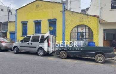 Imagem: O depósito possui 2 Vagas na garagem e 110m² de Área e está