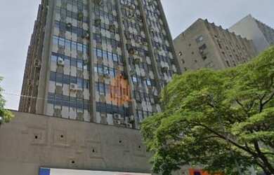 Imagem: O depósito possui 3 Vagas na garagem, 448m² de Área e está