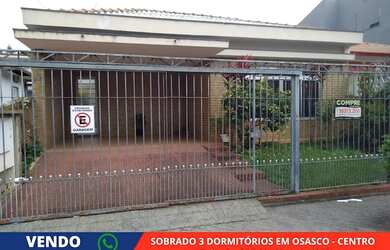 Imagem: A casa possui 3 Dormitórios, 2 Banheiros, 3 Vagas na garagem