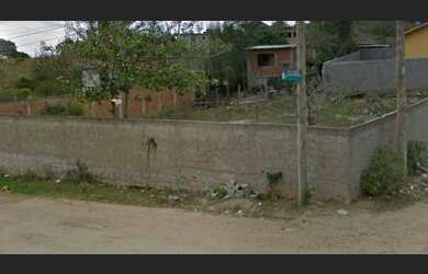 Imagem: O terreno possui 600m² de Área e está localizado em Porto