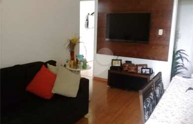 Imagem: O apartamento possui 2 Dormitórios, 2 Banheiros, 1 Vaga na