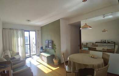 Imagem: O apartamento possui 3 Dormitórios, 1 Banheiro, 1 Vaga na garagem