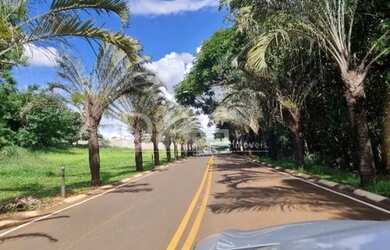 Imagem: O terreno possui 407m² de Área e está localizado em Jardim