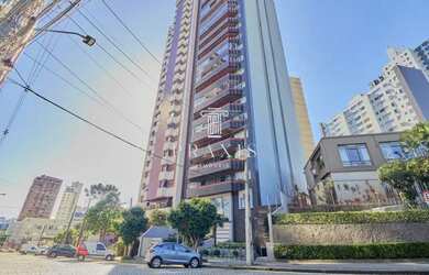 Imagem: O apartamento possui 4 Dormitórios, 5 Banheiros, 2 Vagas na