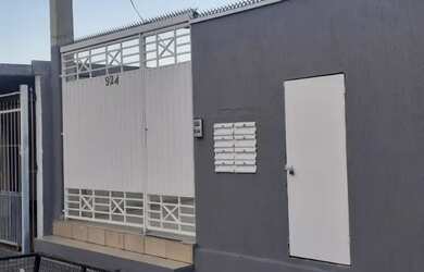 Imagem: A casa em condomínio possui 2 Dormitórios, 2 Banheiros, 2