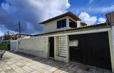 Imagem: A casa possui 5 Dormitórios, 5 Banheiros, 5 Vagas na garagem