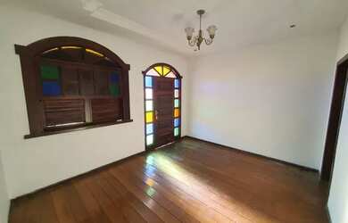 Imagem: A casa possui 2 Dormitórios, 1 Banheiro, 90m² de Área, Imóvel