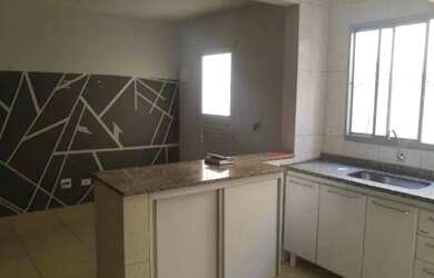 Imagem 2: VENDO EXCELENTE CASA. 55m² de Área, 1 Banheiroe2 Dormitórios