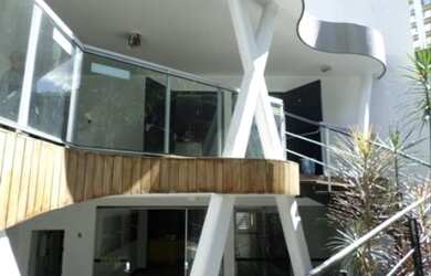 Imagem: O depósito possui 2 Vagas na garagem, 450m² de Área e está