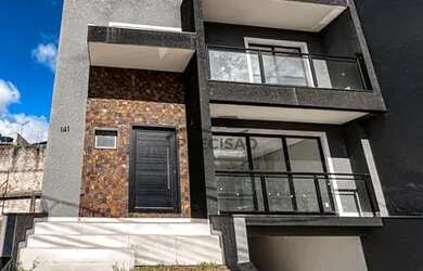 Imagem: A casa em condomínio possui 3 Dormitórios, 3 Banheiros, 3