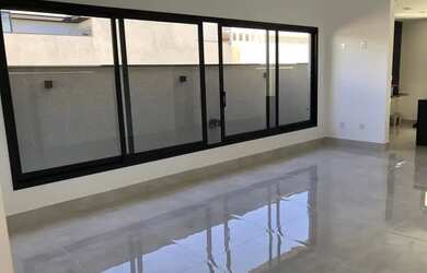 Imagem: A casa em condomínio possui 3 Dormitórios, 4 Banheiros, 187m²