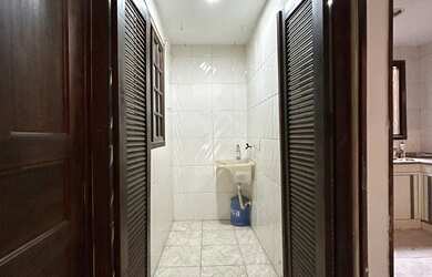 Imagem 3: OPORTUNIDADE CASA COM 2 QUARTOS, COZINHA AMERICANA E ÁREA DE SERVIÇO