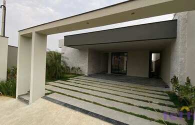 Imagem 1: Casa Térrea à Venda no Jardim Belvedere - Residencial Alvorada