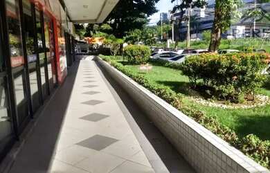 Imagem: O depósito possui 2 Vagas na garagem e 103m² de Área e está