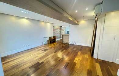 Imagem: O apartamento possui 3 Dormitórios, 3 Banheiros, 2 Vagas na