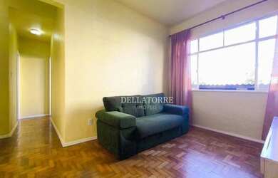 Imagem: O apartamento possui 1 Dormitório, 1 Banheiro, 1 Vaga na garagem