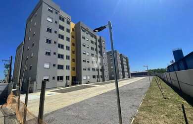 Imagem: O apartamento possui 2 Dormitórios, 1 Banheiro, 1 Vaga na garagem