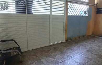 Imagem: A casa possui 1 Dormitório, 1 Banheiro e 40m² de Área e está