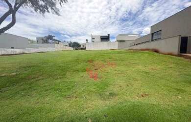 Imagem: O terreno possui 488m² de Área e está localizado em Bonfim