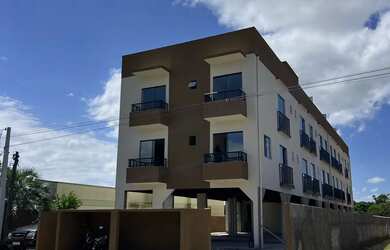 Imagem: O apartamento possui 1 Dormitório, 1 Banheiro, 1 Vaga na garagem