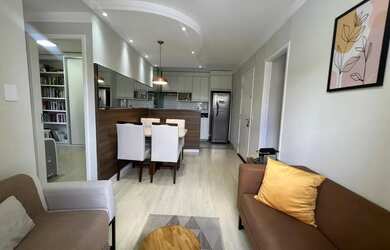 Imagem: O apartamento possui 3 Dormitórios, 1 Banheiro, 1 Vaga na garagem