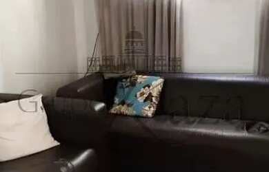 Imagem: A casa possui 5 Dormitórios, 5 Banheiros, 4 Vagas na garagem