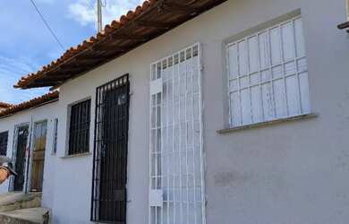 Imagem: A casa possui 1 Dormitório, 1 Banheiro, 20m² de Área e está