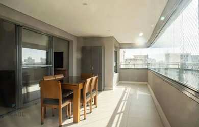 Imagem: O apartamento possui 3 Dormitórios, 3 Banheiros, 2 Vagas na