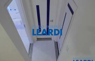 Imagem: O apartamento possui 1 Dormitório, 1 Banheiro, 54m² de Área