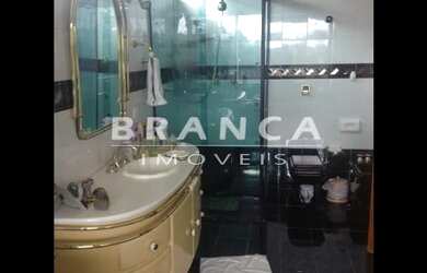 Imagem 14: Casa Alto Padrao. Piscina, Churrasqueira, VarandaeÁrea de serviço