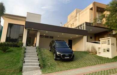 Imagem: A casa em condomínio possui 3 Dormitórios, 4 Banheiros, 4