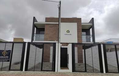 Imagem: A casa possui 3 Dormitórios, 2 Banheiros, 1 Vaga na garagem