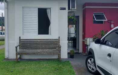 Imagem: A casa em condomínio possui 2 Dormitórios, 1 Banheiro, 1 Vaga