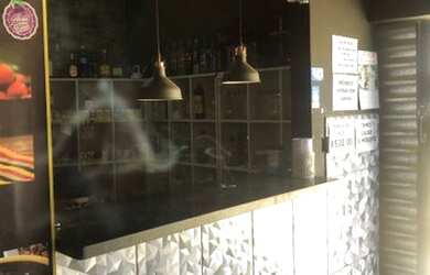 Imagem: A casa possui 2 Dormitórios, 2 Banheiros, 2 Vagas na garagem