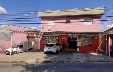 Imagem: O depósito possui 4 Vagas na garagem, 200m² de Área e está