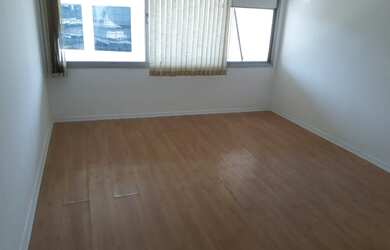 Imagem: O depósito possui 1 Vaga na garagem, 90m² de Área e está